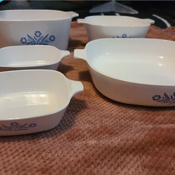 5 piece Corning Ware Blue Flowers - Picture 2 of 7